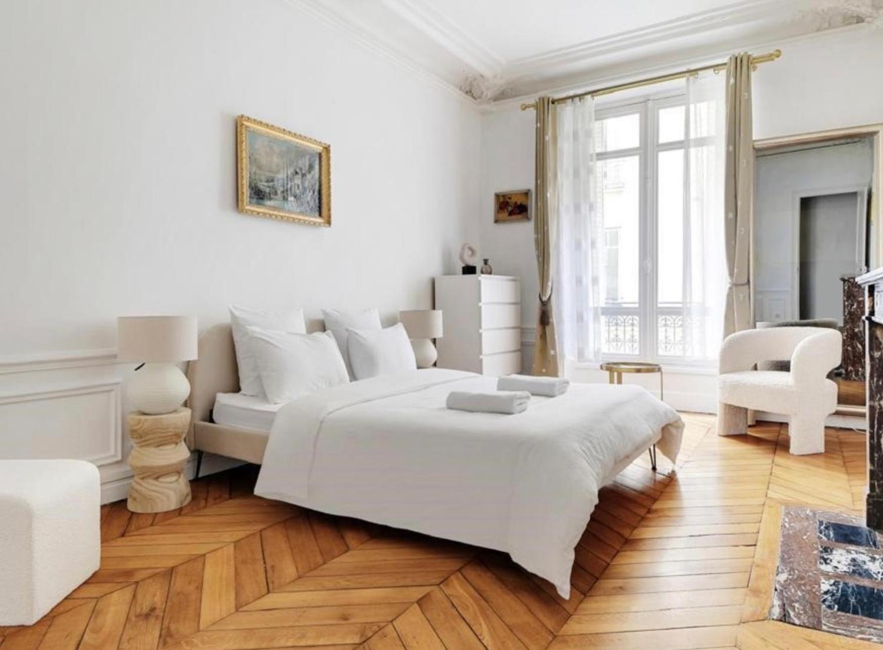 Superbe 3br Georges V Champs Elysees